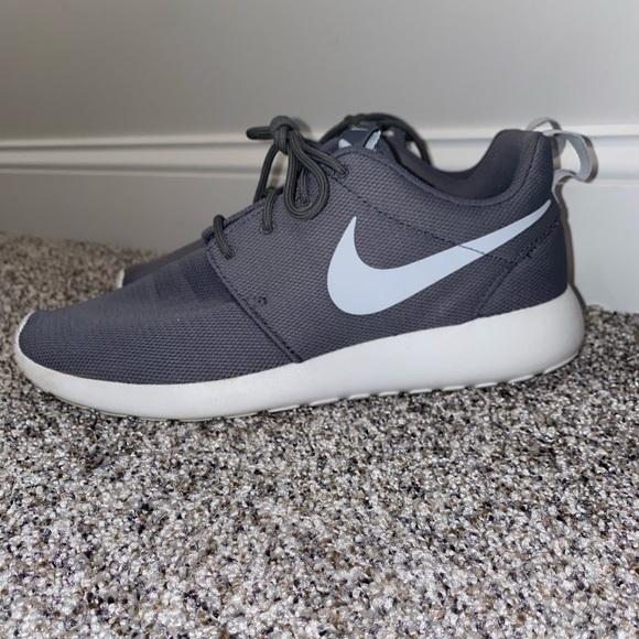 Nike Shoes - Nike Roshes women’s size 10